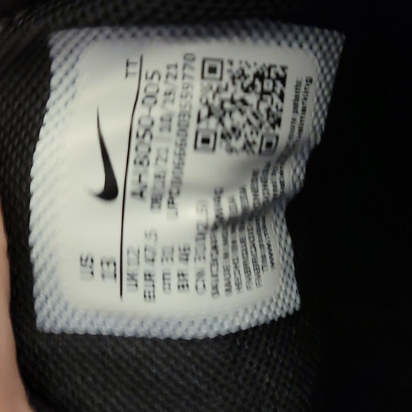 Size 13 Nike - Picture 3 of 3
